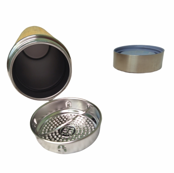 Stainless Steal Thermos with Bamboo Finish - Picture 3 of 8